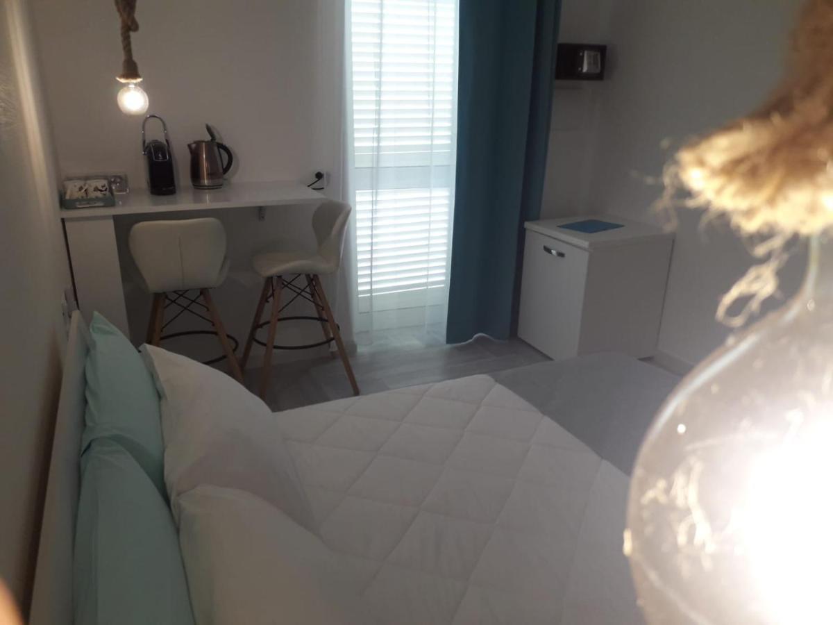 Aquamari B&B ヴィエステ エクステリア 写真